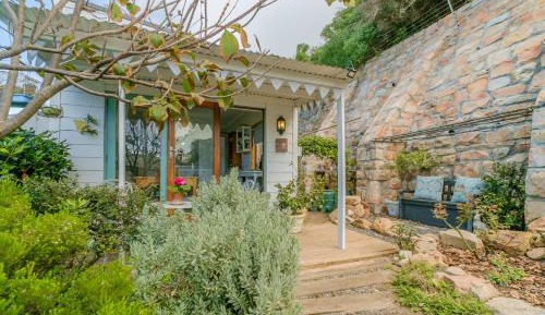 Studio with Garden View