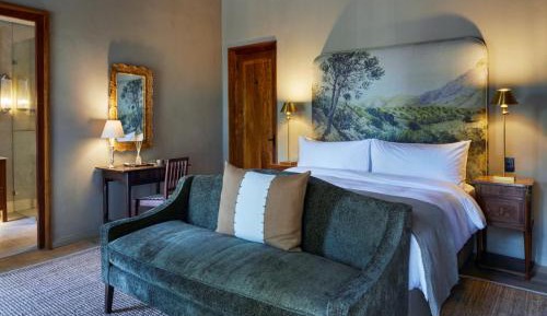 Manor House Superior Room