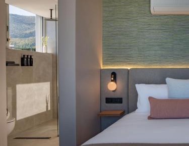 Two-Bedroom Deluxe Apartment