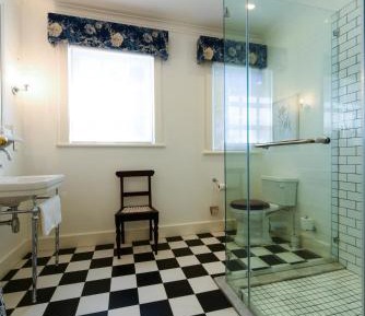 Bachelor Room