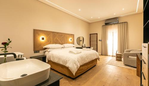 Modern Suite 12 "Petit Verdot"