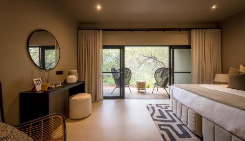 Standard King Room