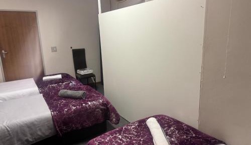 Deluxe Room (2 Adults + 1 Child)