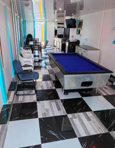 Deluxe Family Room
