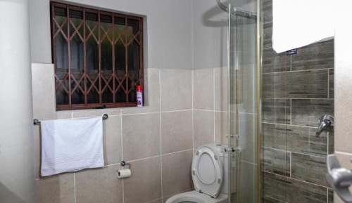 Basic Queen Room