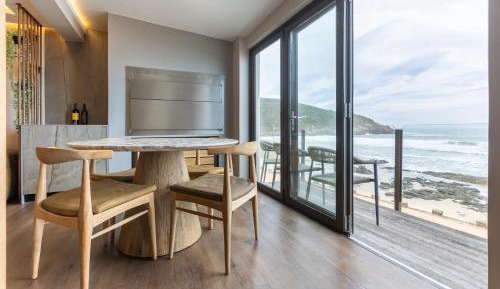 Two-Bedroom Apartment with Balcony and Sea View