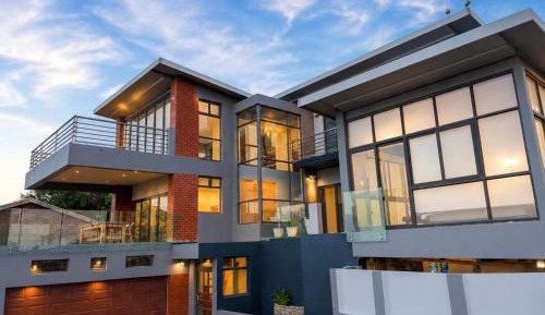 Two-Bedroom Apartment with Balcony and Sea View