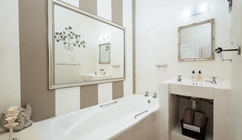 Standard Twin Room with Garden View