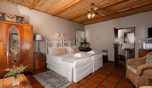 Standard Twin Room with Garden View