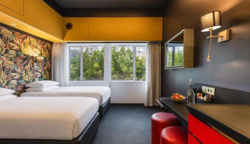 Standard Twin Room