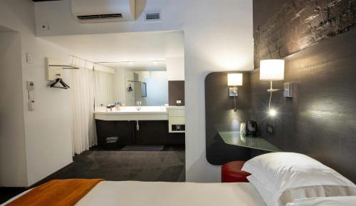 Cabin Room
