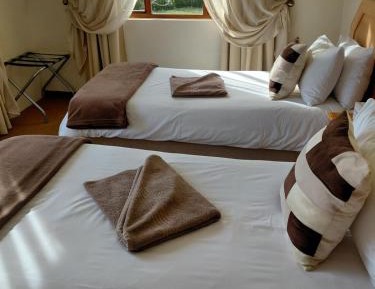 Standard Twin Room with Garden View