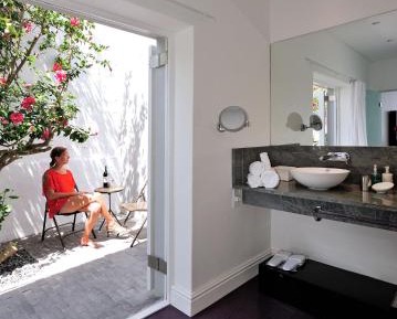 Deluxe Double Room with Garden View
