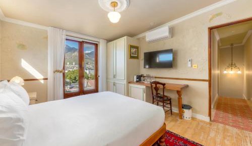 Double Room with Mountain View