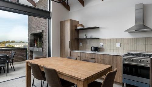 Deluxe Apartment