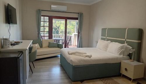 Deluxe Double Room with Balcony