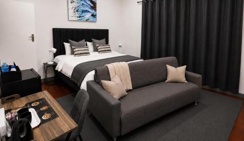 Premium King Room