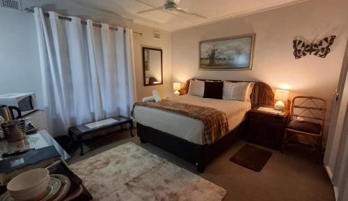 Standard Queen Room