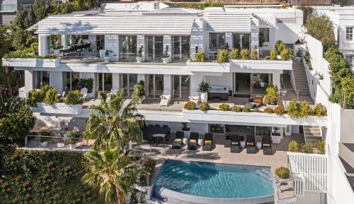 Villa with Sea View