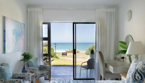 Double or Twin Room with Sea View