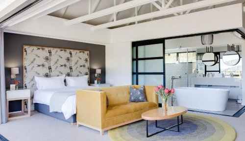 Superior King Suite