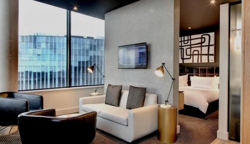 Suite