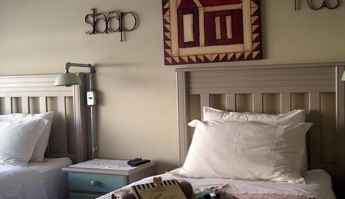Standard Twin Room