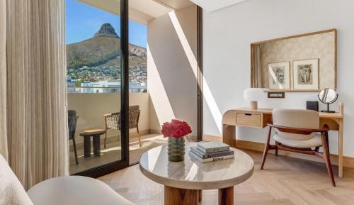 Superior Double Room with Mountain View