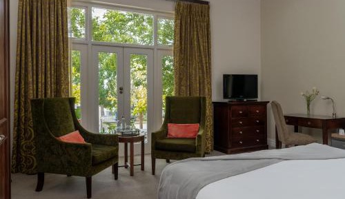 Luxury Double Room with Patio