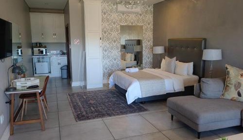 Executive Queen Room
