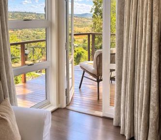 Queen Room with Garden View