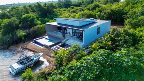 Honeymoon suite with private pool