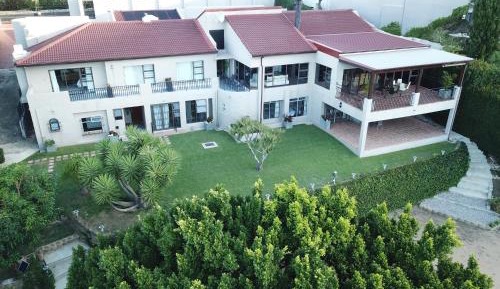Seven-Bedroom House