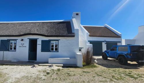 Four Bedroom Holiday House with Two Additional Cottages