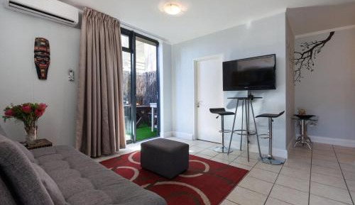 One-Bedroom Apartment with Balcony