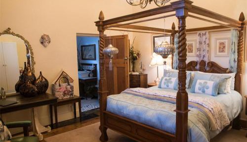 Luxury Queen Room