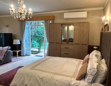 Suite with Garden View