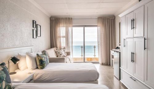 Family Room with Sea View