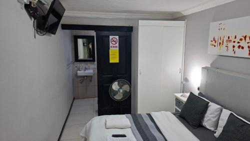 Deluxe Double Room with Shower