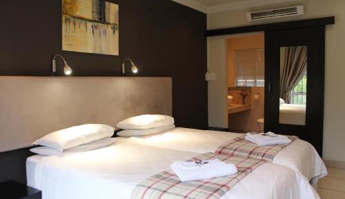 7 - Twin Room 