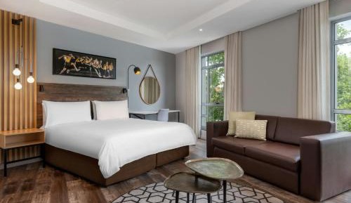 Larger Guest room, 1 King