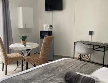 Deluxe Double Room with Shower