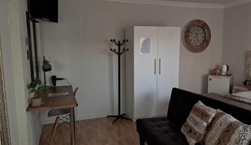Double or Twin Room with Bathroom