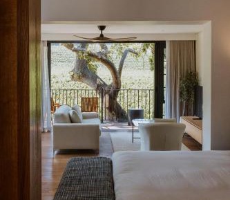 Vineyard Deluxe Suite