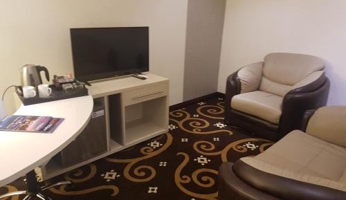 Deluxe Family Room