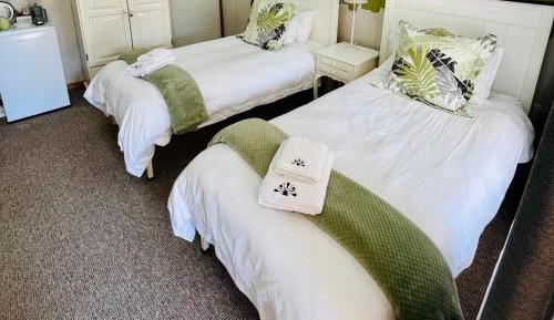Standard Twin Room with Garden View