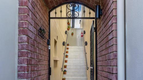 Two Bedroom Mountain View Villa 128