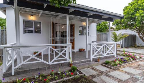 Three-Bedroom Vacation Home 