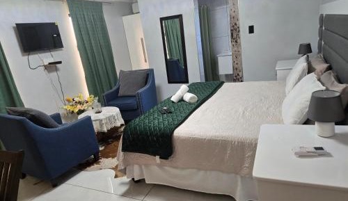 Queen Room with Balcony