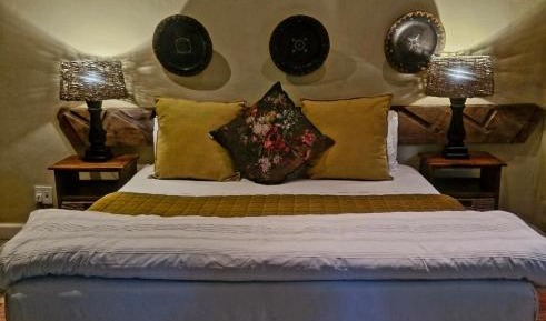 Double or Twin Room with Private Bathroom